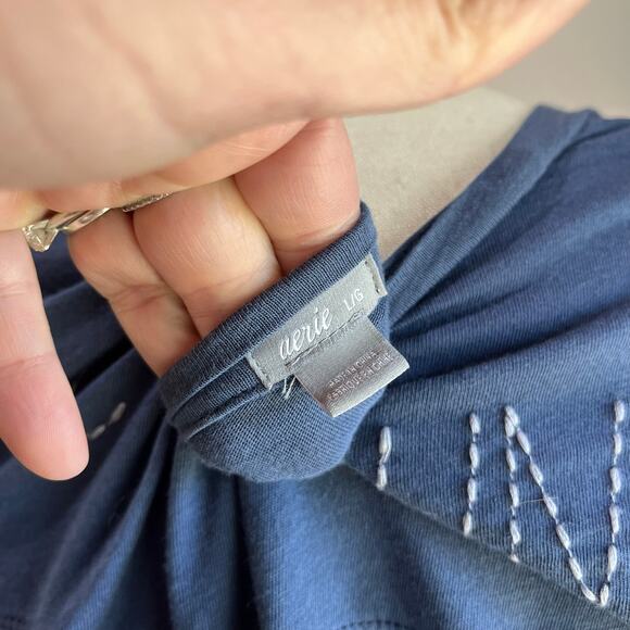 Aerie Blue Embroidered Back "Beach Bound Lightweight T Shirt Size Large - Picture 5 of 6